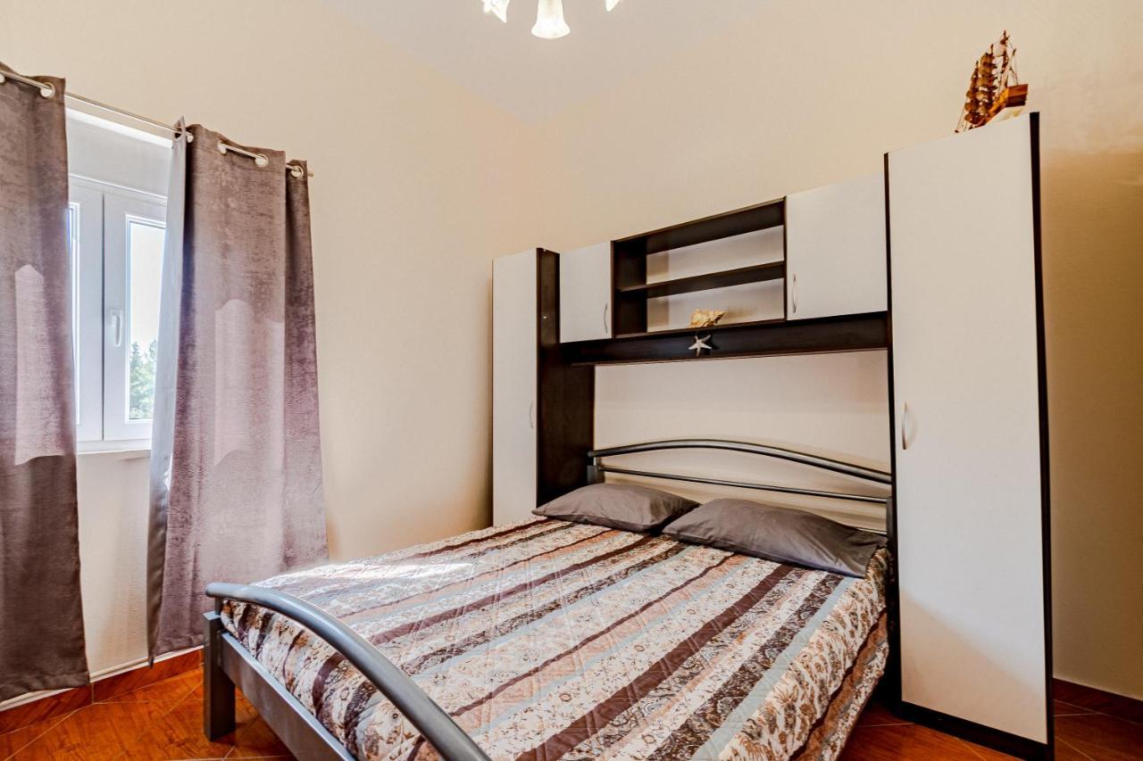 Apartman Mimi Prigradica Ngoại thất bức ảnh