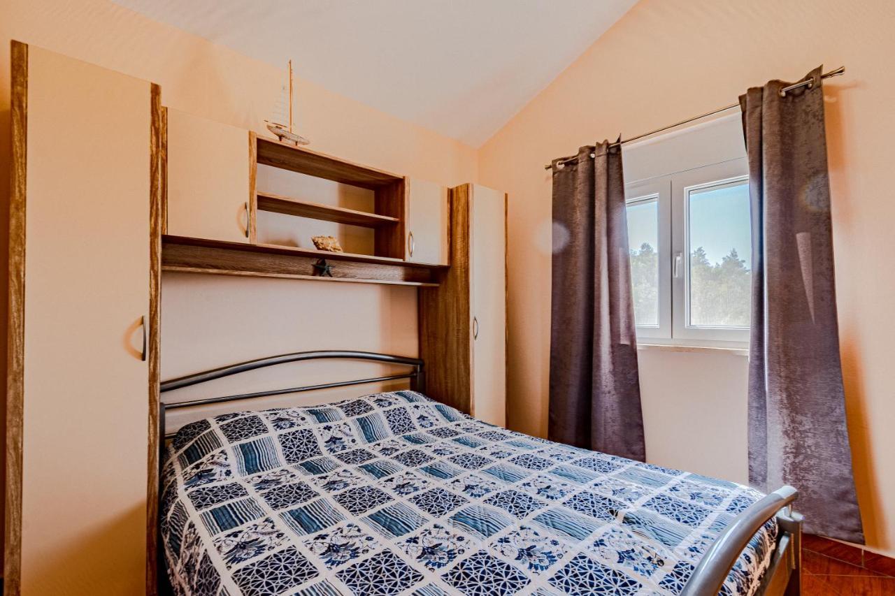 Apartman Mimi Prigradica Ngoại thất bức ảnh