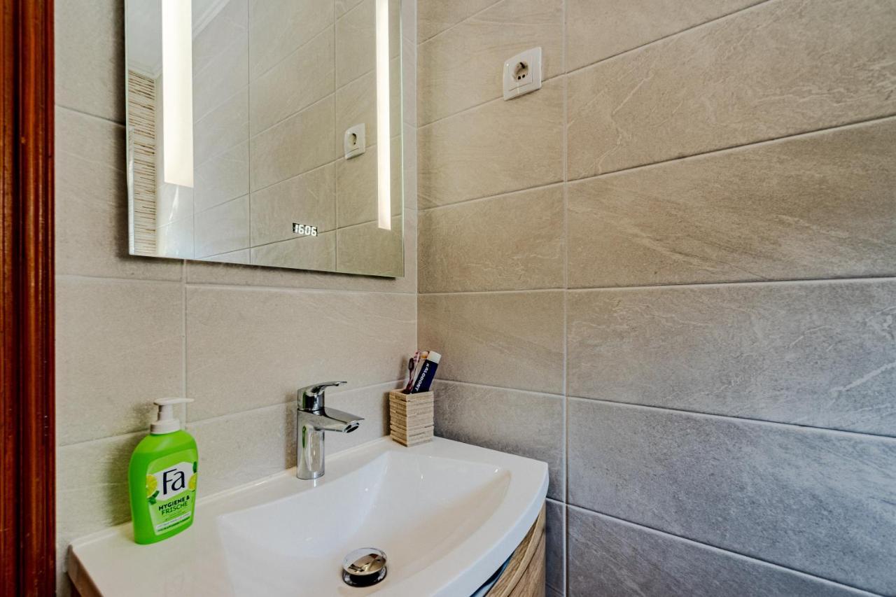 Apartman Mimi Prigradica Ngoại thất bức ảnh